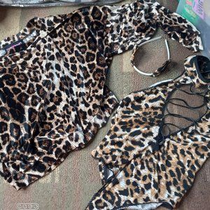 FREDERICKS OF HOLLYWOOD leopard costume bundle W/CUTE BOOTY SWEATER